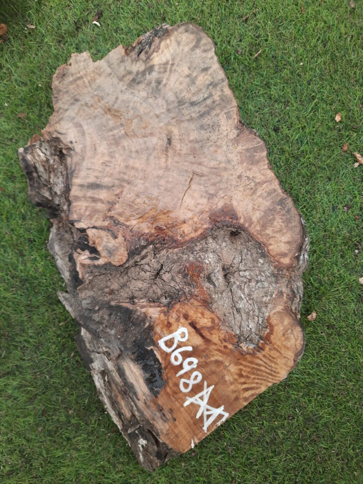 B698 Olivová deska 42x22x9 cm