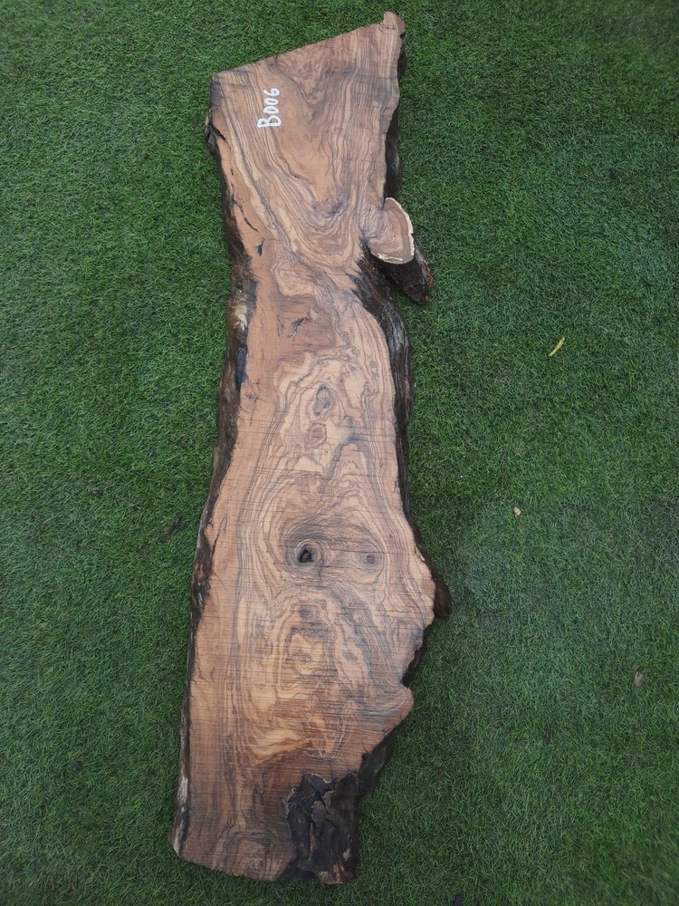 B006 Olivová deska 105x17x4 cm