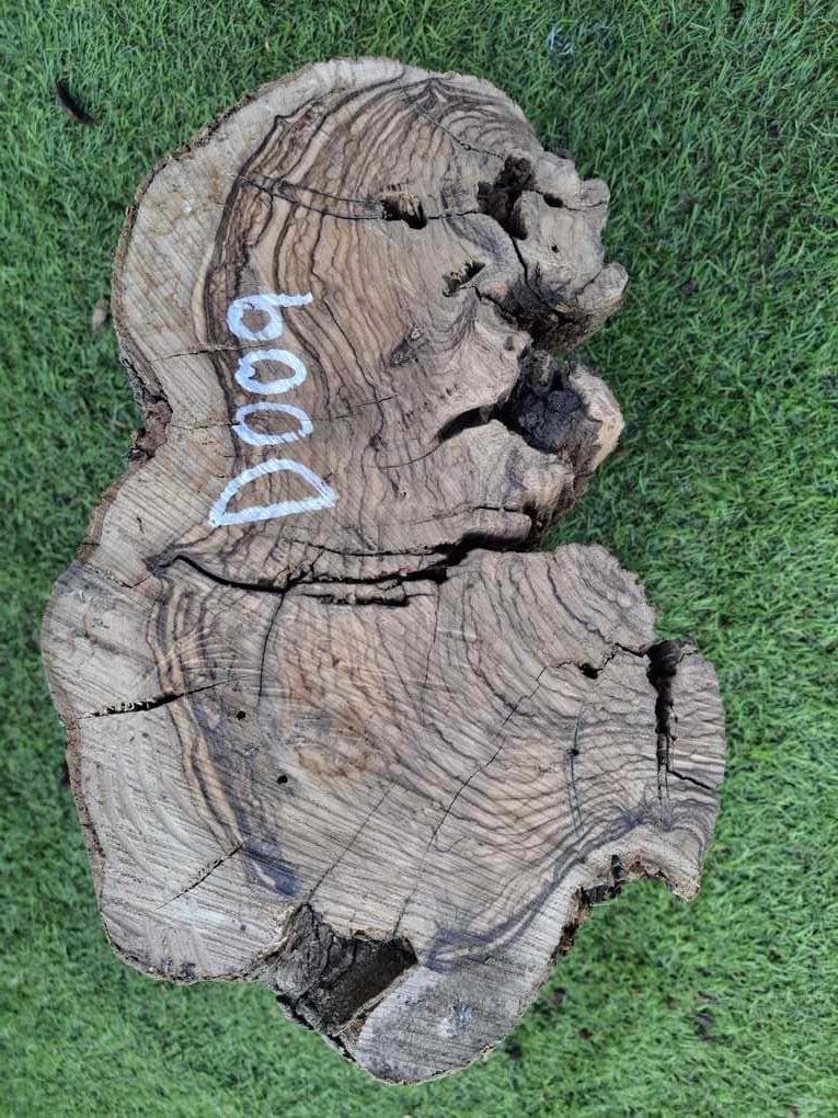 D009 Olivový špalek 30x23x13 cm