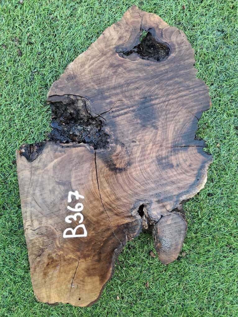 B367 Olivová deska 33x15x6 cm