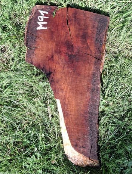 M091 Meruňkové dřevo 30x29x5 cm