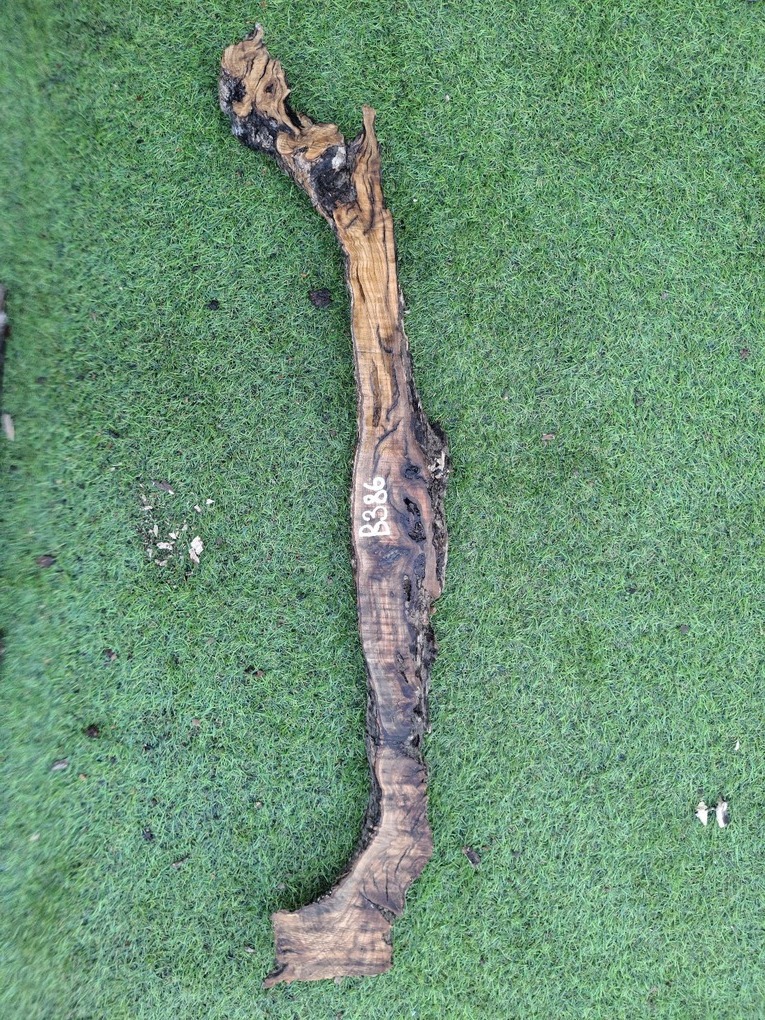 B386 Olivové dřevo 20x5x4 cm