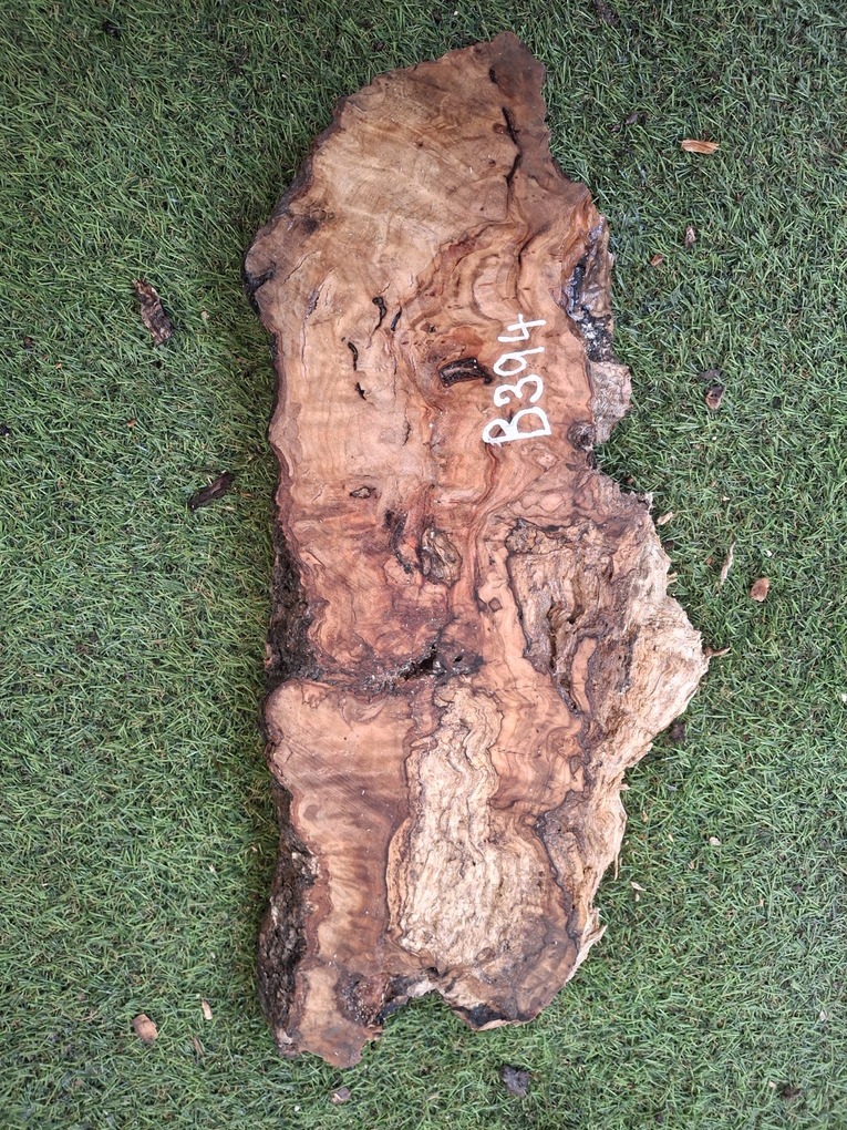 B394 Olivové dřevo 44x18x4,5 cm