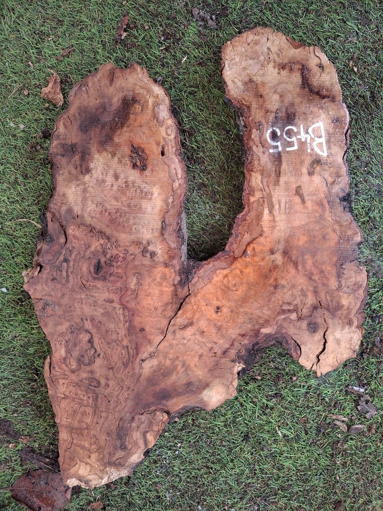 B455 Olivova deska 37x31x4,5 cm