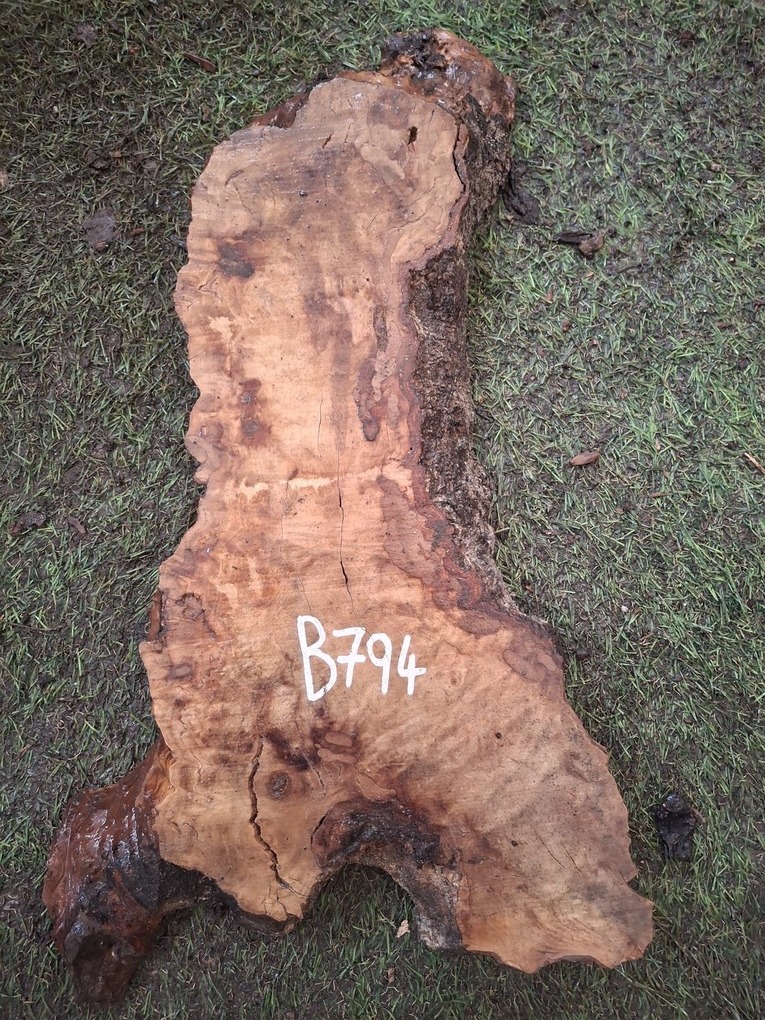 B794 Olivová deska 39x12x4,5 cm