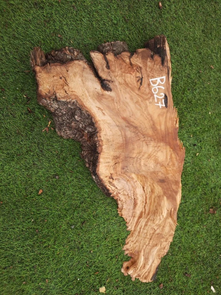 B627 Olivová deska 64x27x6 cm