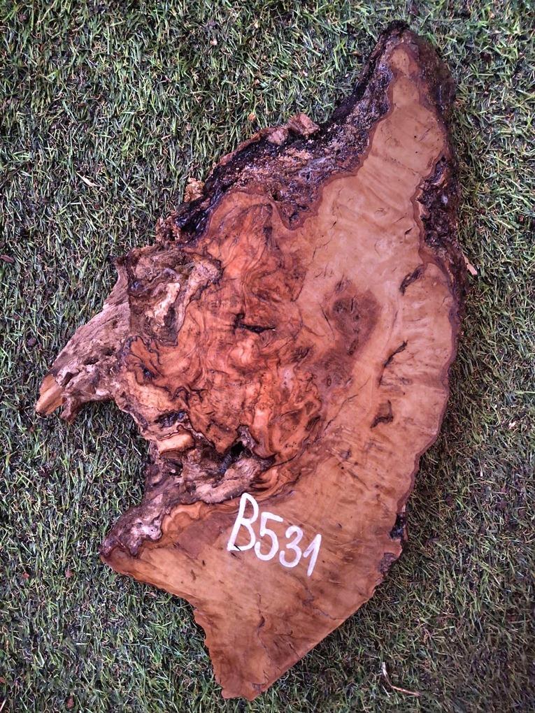 B531 Olivové dřevo 27x15x4,5 cm