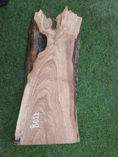 B022 Olivová deska 57x22x1-5 cm