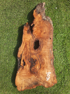B034 Olivové dřevo 44x22x4 cm