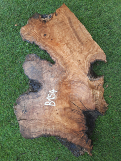 B154 Olivová deska 48x25x5-6 cm