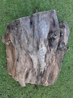 D017 Olivový špalek 33x33x19 cm
