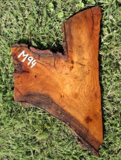 M094 Meruňkové dřevo 40x20-30x4 cm