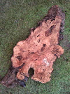 B602 Olivové dřevo 70x21x4,5 cm