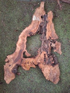 B676 Olivové dřevo 57x24x4,5 cm