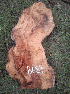 B684 Olivová deska 33x15x4,5 cm