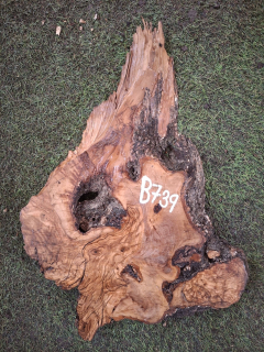 B739 Olivové dřevo 36x25x4,5 cm