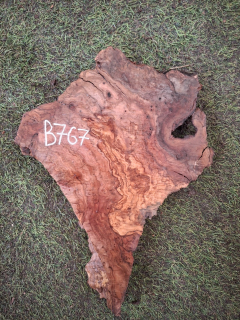 B767 Olivové dřevo 21x18x4,5 cm