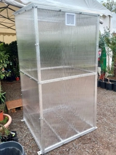 Skleník z polykarbonátu - podstava 50x50 cm